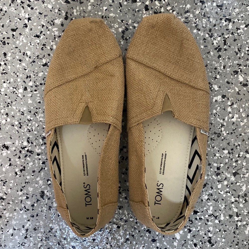 Worn three times. Toms size 12